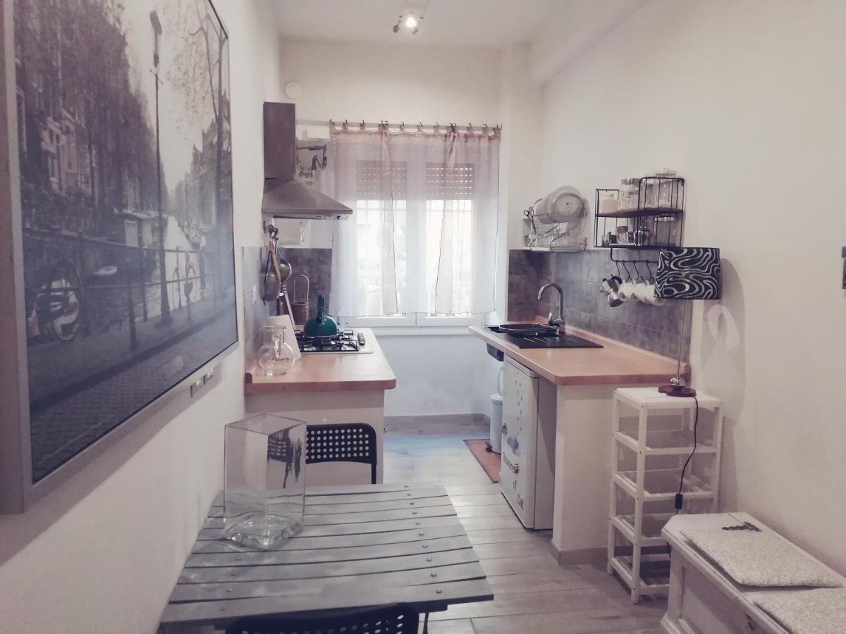 White Apartment Roma Eksteriør bilde