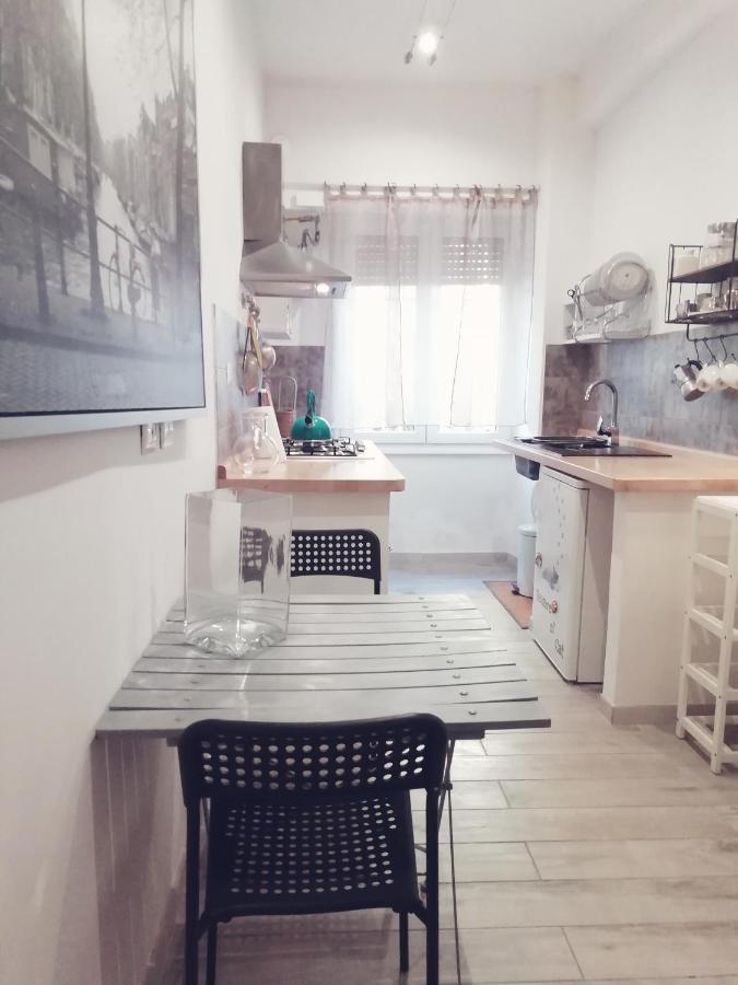 White Apartment Roma Eksteriør bilde